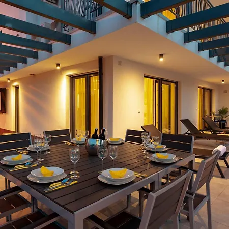 In Mit Grossem Pool By Interhome * Malinska